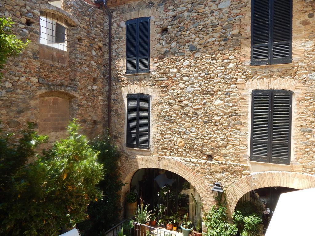 Hotel De La Font Peralada Buitenkant foto